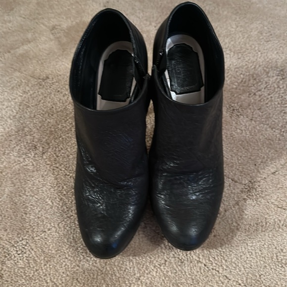 Dior black leather ankle booties. 37 7 - Picture 4 of 7
